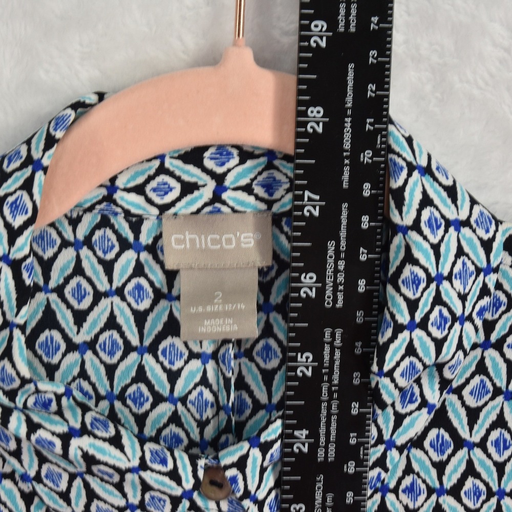 Chico's Button Up Top Women 12 Chicos 2 Blue Black Geometric Pattern 3/4 Sleeve - Picture 4 of 6
